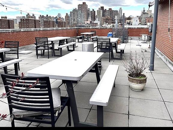 5th image of 1677 Lexington Ave APT 6D