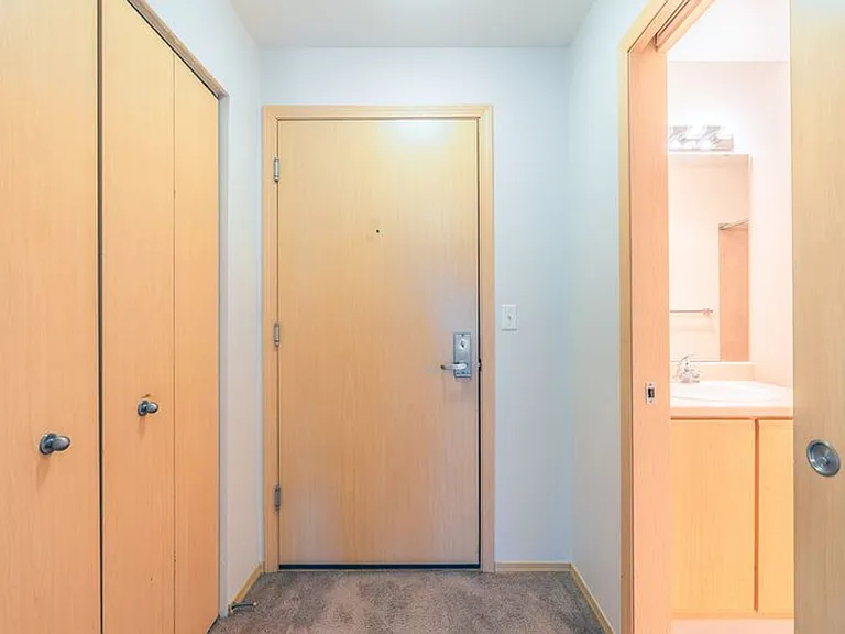 9514 Stone Ave N — Photo 11