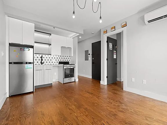 4th image of 169 Lott St #5H