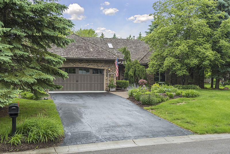 1st image of 4655 Lanewood Ln N