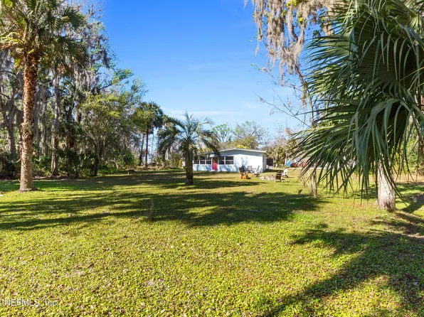 124 PALM Avenue, Crescent City, FL 32112