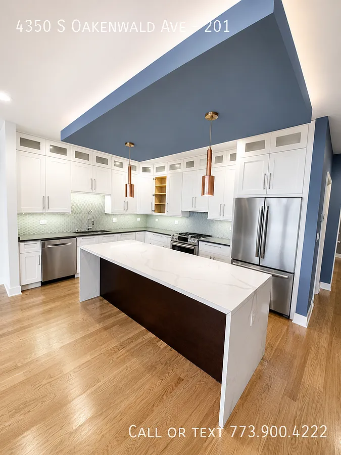 3 bed 2 bath in historic Oakenwald Ave with in unit washer and garage parking — Photo 4