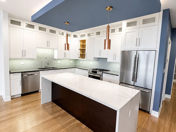 4th image of 4350 S Oakenwald Ave #201