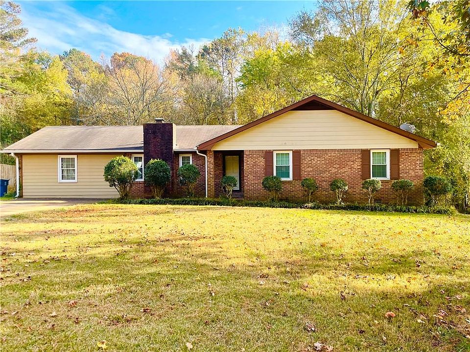 1st image of 2896 Benton Rd
