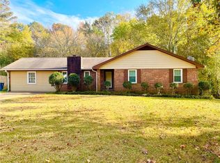 2896 Benton Rd, Lawrenceville, GA 30044