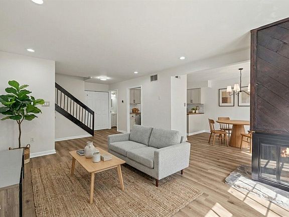 5th image of 4604 Millstone Dr APT D