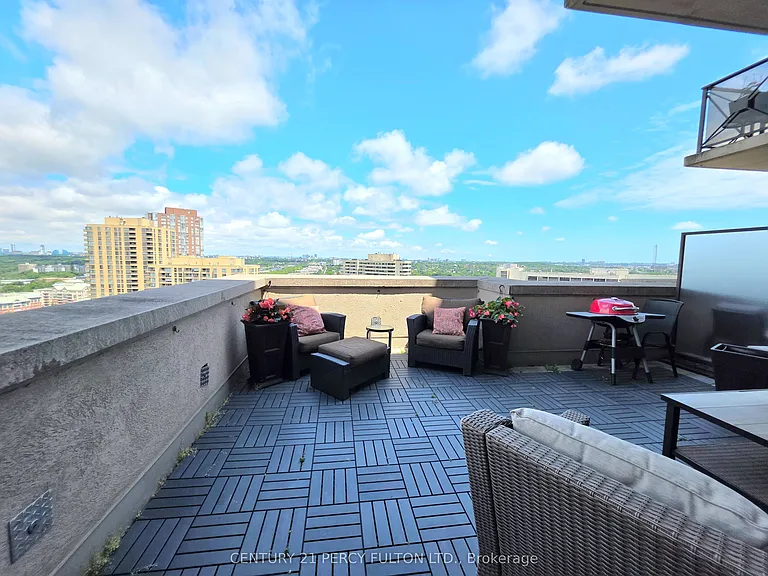 133 Wynford Dr #Penthouse 104 — Photo 31