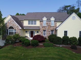 1023 Marlin Dr, West Chester, PA 19382