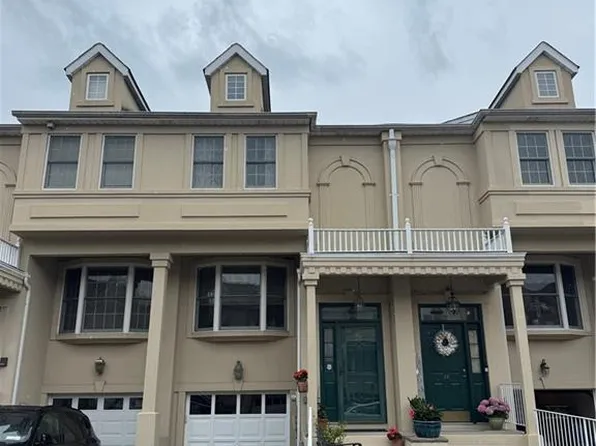 26 Cobblers Ln, Staten Island, NY 10304
