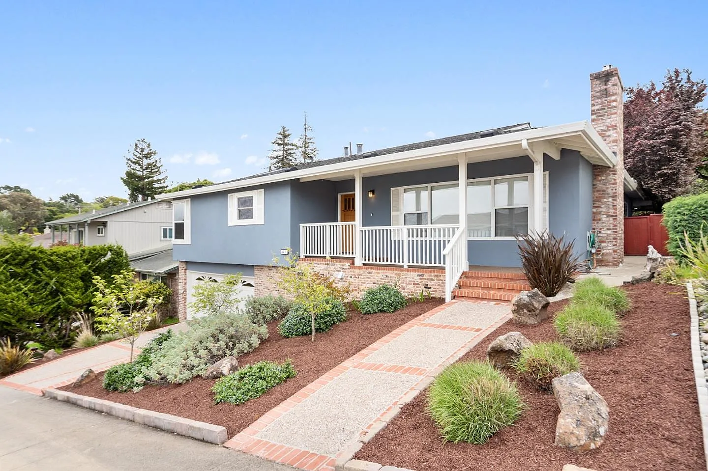 527 La Casa Ave photo 1