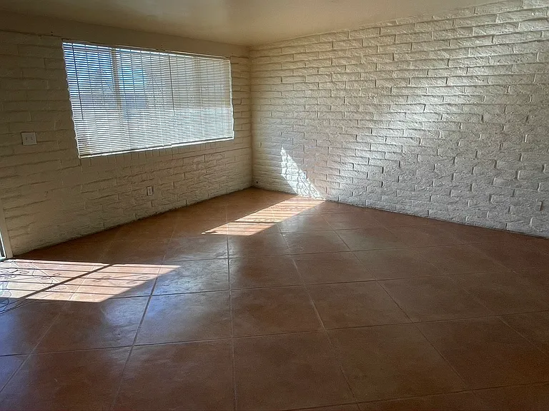 7655 E Tulip Tree St — Photo 14