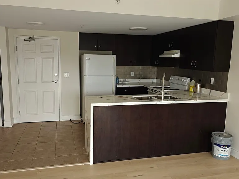 60 Lynnmore St #208 — Photo 12