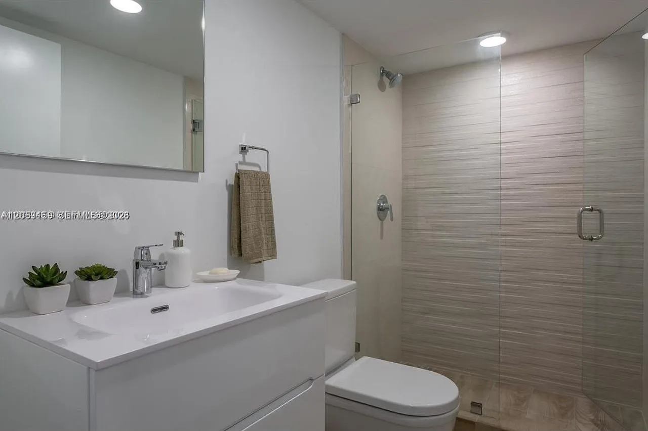 The Ivory Residence Condo — Photo 4