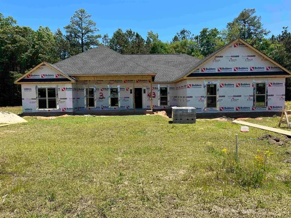 105 Hedge Row, Dublin, GA 31021