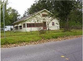 1st image of 330 Yoakum Ave