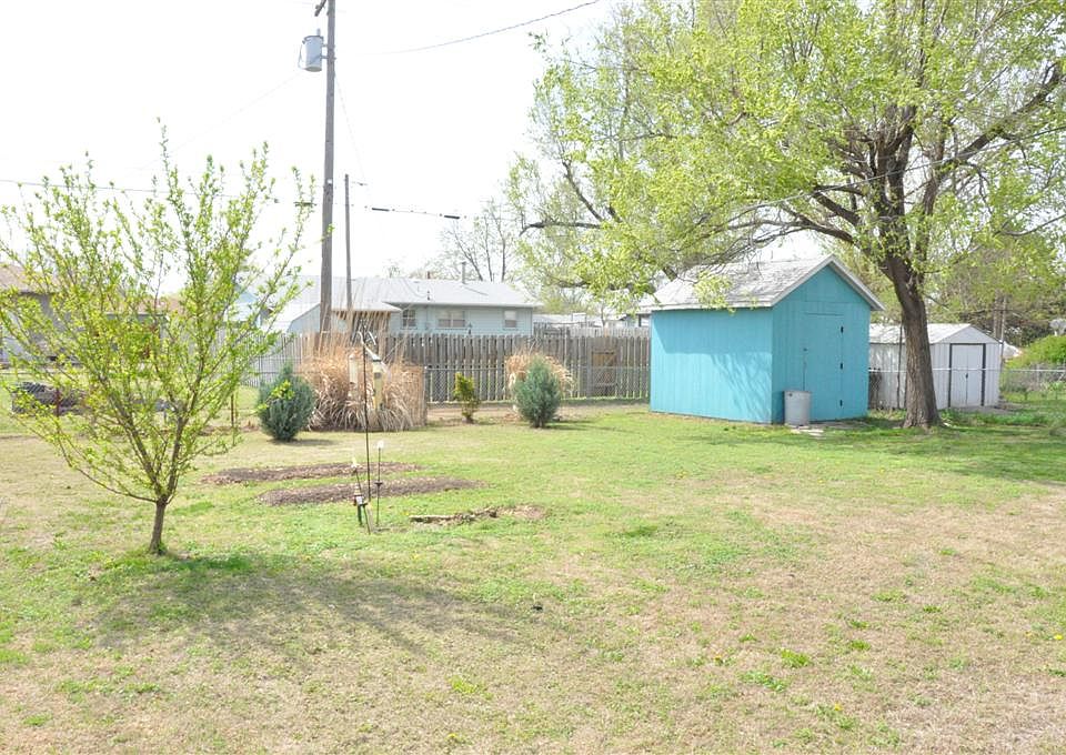 2nd image of 1308 Greeley Ave