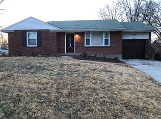 1215 Waldorf Dr, Saint Louis, MO 63137