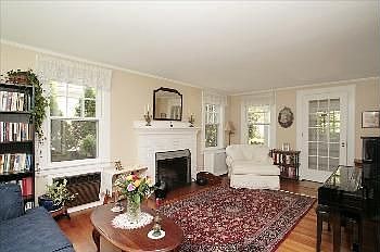 4th image of 270 N Fullerton Ave