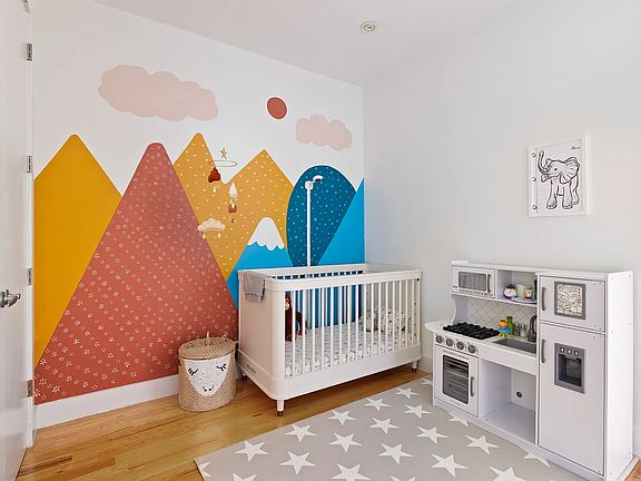 5th image of 289 Troutman St APT 2B
