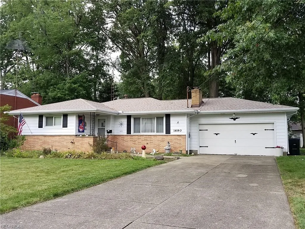 1690 Dodge St NW photo 1