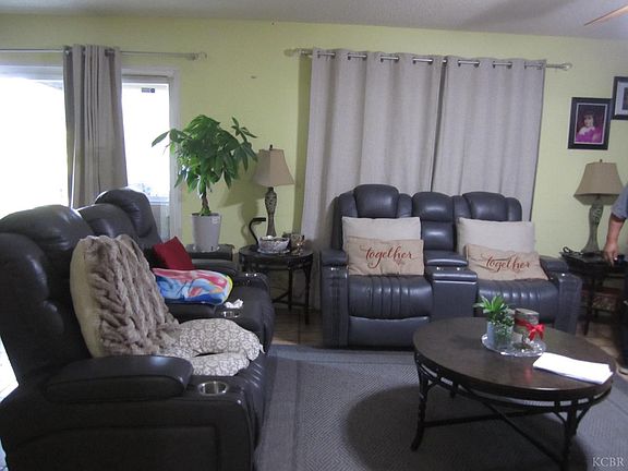 3rd image of 1295 Lassen Dr