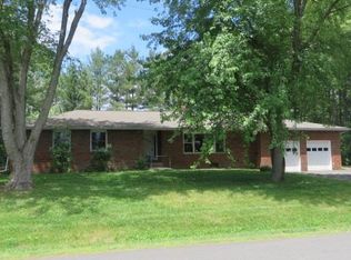 3 Devitt Rd, Waterford, NY 12188