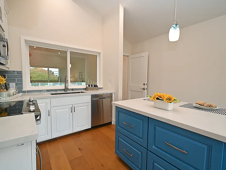 3856 Vineyard Ave — Photo 10
