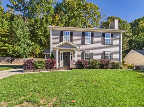 3 Ridgemore Ct, Greensboro, NC 27407