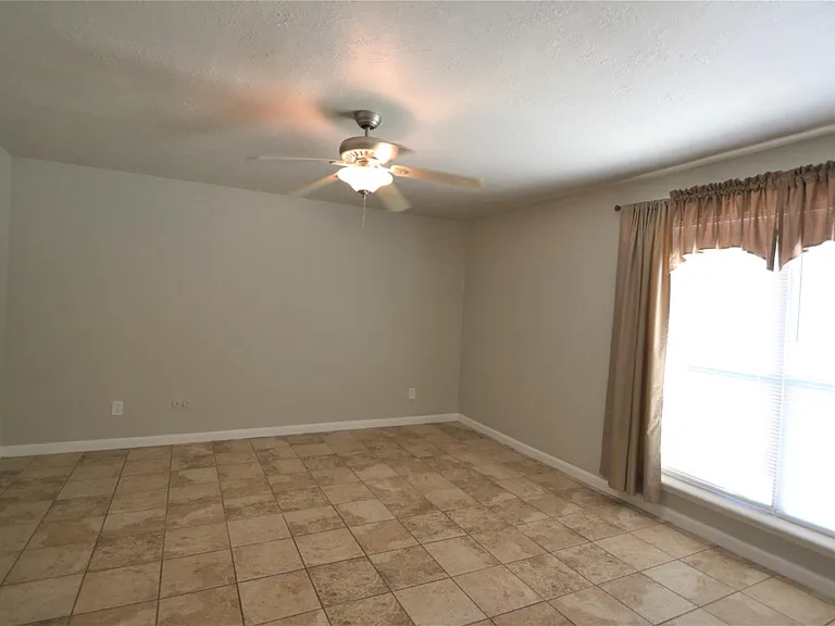 15927 Tumbling Rapids Dr — Photo 29