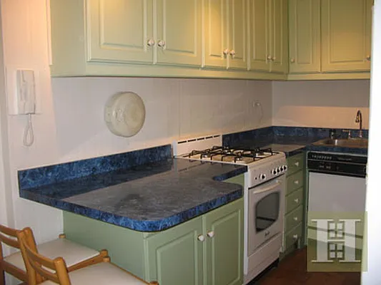 Rented by Halstead Real Estate | media 8