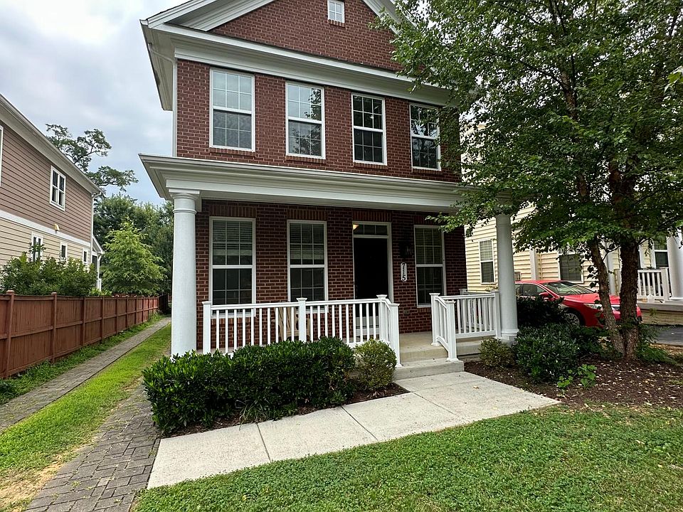 1st image of 715 N Jefferson St