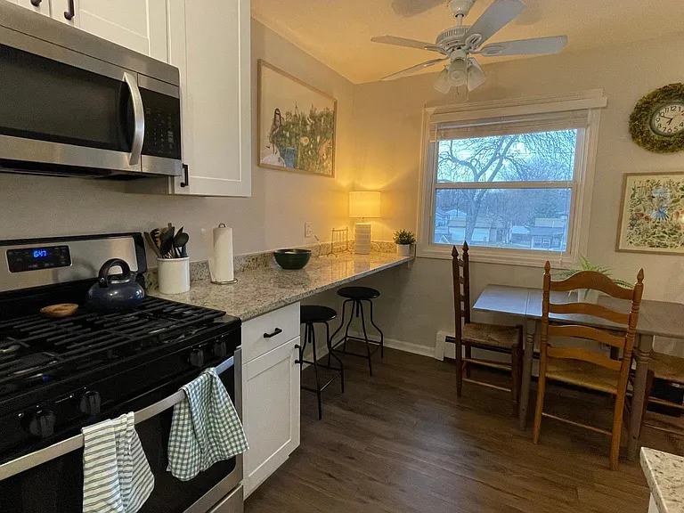 714 Spring St NE #7 — Photo 34
