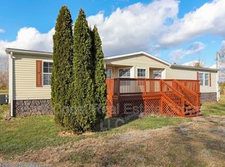 65 Battlefield Dr, Bunker Hill, WV 25413