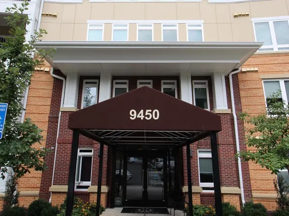 9450 Silver King Ct Unit 207, Fairfax, VA 22031