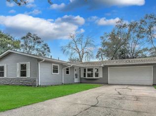 7524 Taney Pl, Merrillville, IN 46410