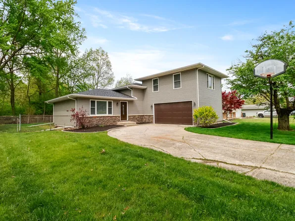 2500 Crabapple Ln, Hobart, IN 46342