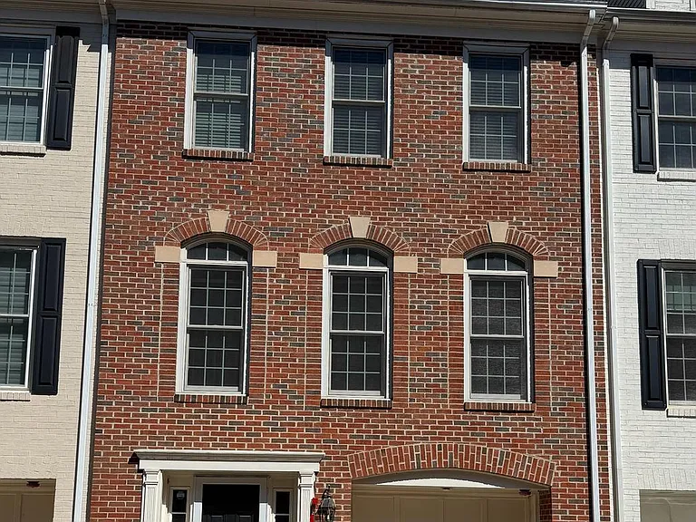 504 N Thomas St #I — Photo 1