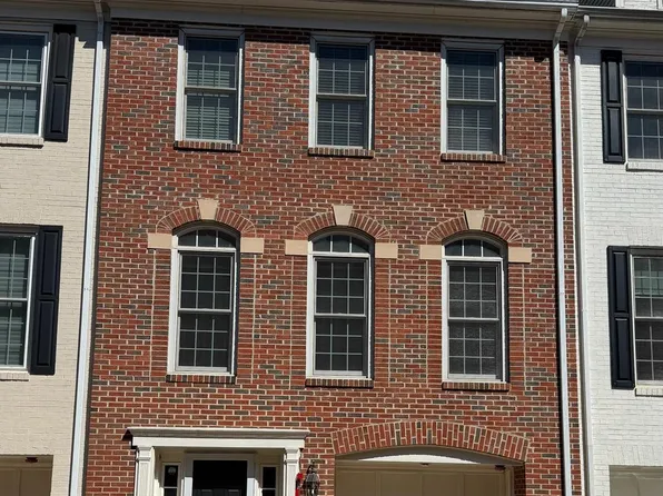 504 N Thomas St APT I, Arlington, VA 22203