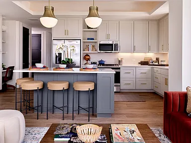 The Hadley - Resident Bar