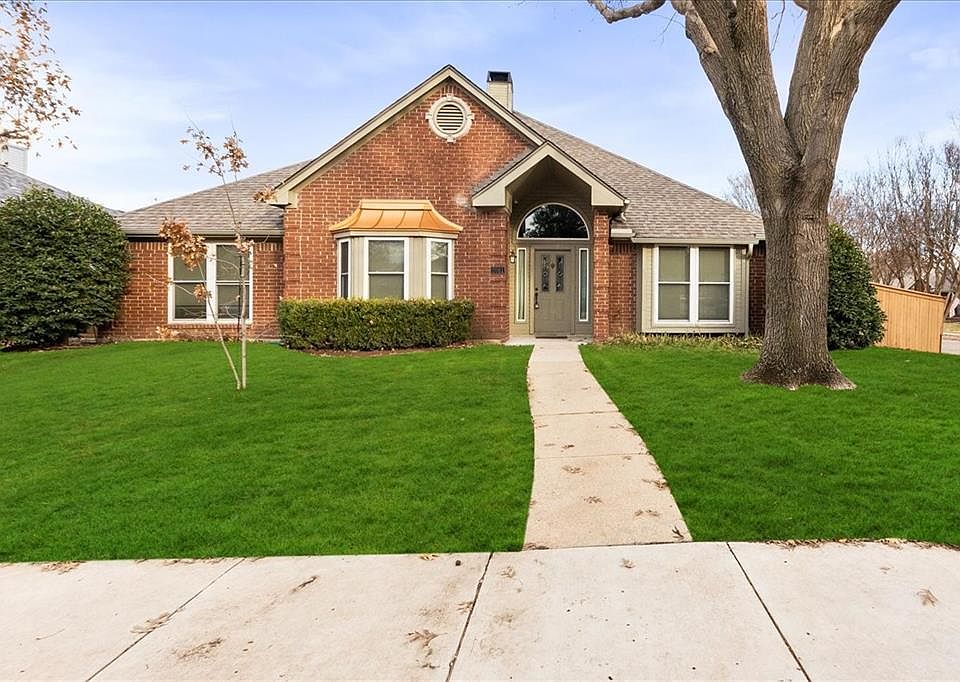 1st image of 2061 Biscayne Dr