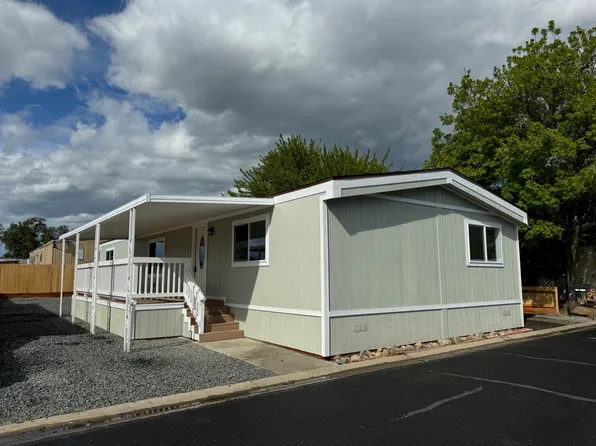 720 E Worth Avenue #28, Porterville, CA 93257