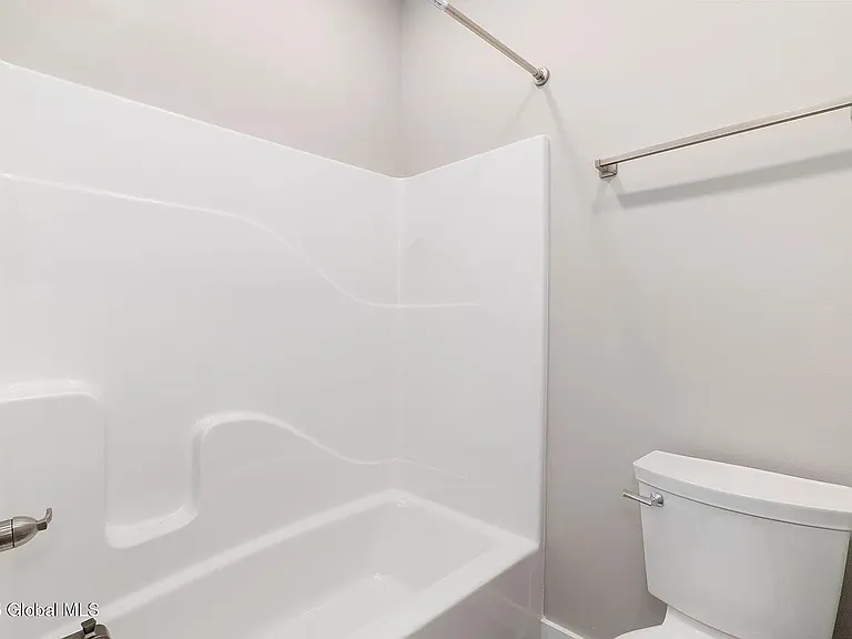 20 Monroe St #A — Photo 9