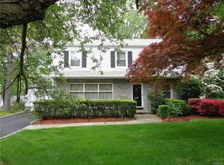30 Canterbury Rd, White Plains, NY 10607