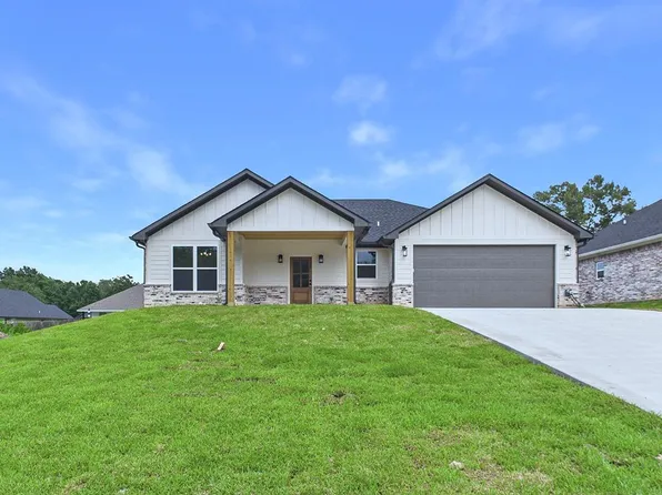 425 Cedar Hill Loop, Lufkin, TX 75904