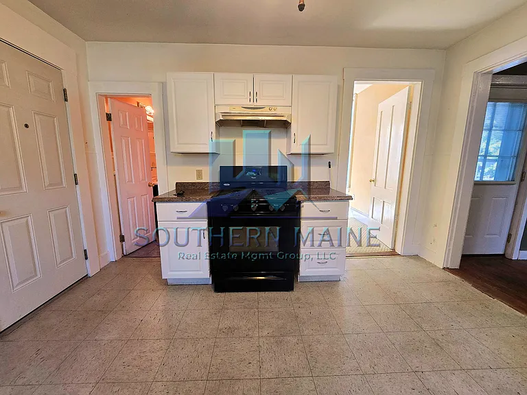 10 Grove St #3 — Photo 4