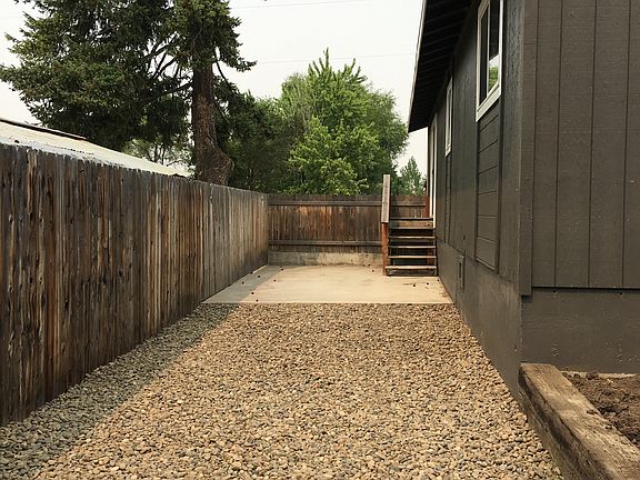 3rd image of 307 Bash St