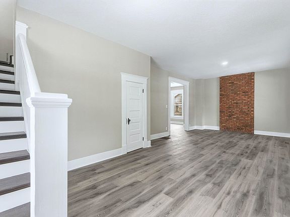 4th image of 612 W Arch St