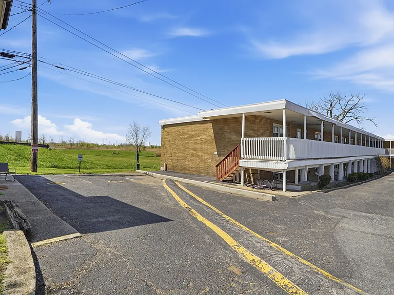 7569 Mentor Ave — Photo 30