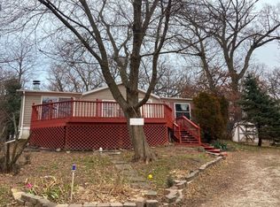 4 Fishook Bay, Lakemoor, IL 60051