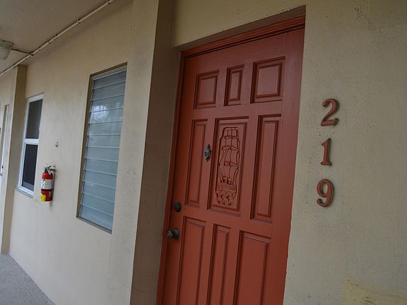 4th image of 1500 SE 15th Street #219
